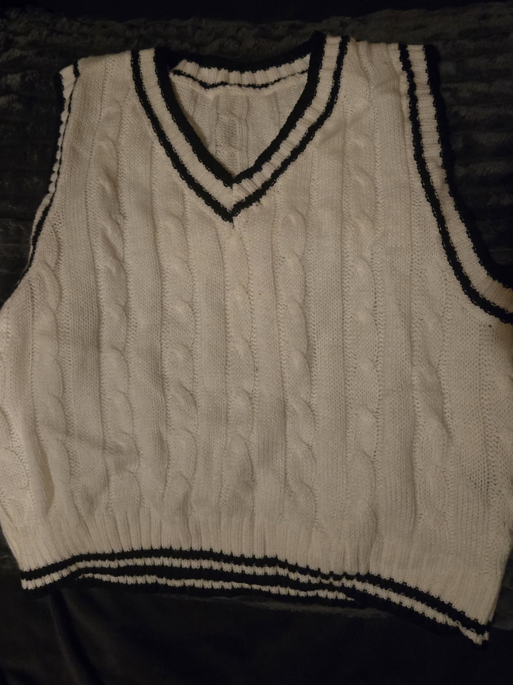 SHEIN White Cable Knit V-Neck Sweater Vest with Black Trim